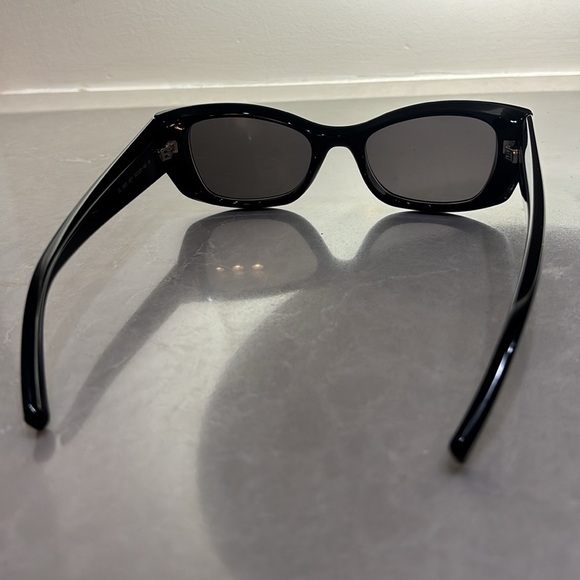 Saint Laurent Cat Eye Sunglasses - Picture 5 of 16
